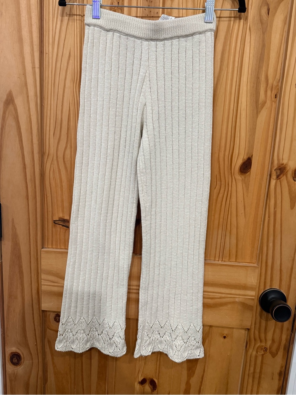 Zara Cream Ribbed Knit Leggings with Scalloped Hem